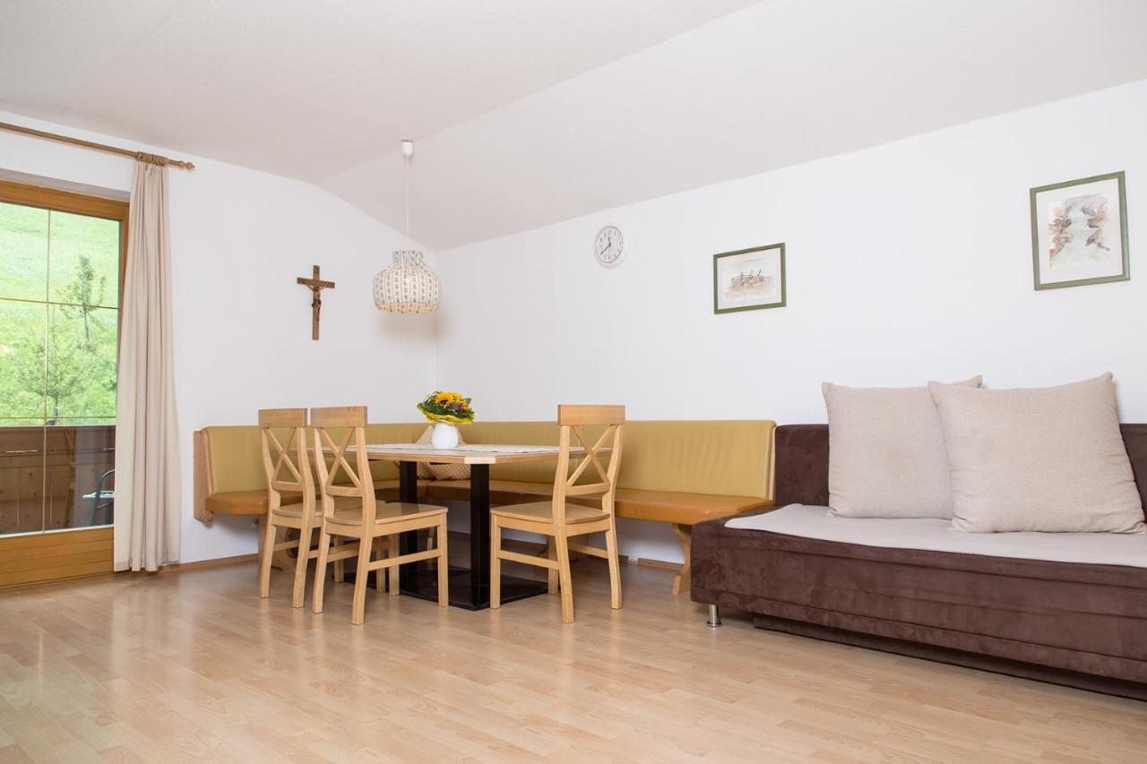 Kratzerwirt Apartments Нойщифт им Щубайтал Екстериор снимка